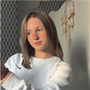 Je suis étudiante en science de l’éducation, et je vous propose mes services de soutient en ligne en français !